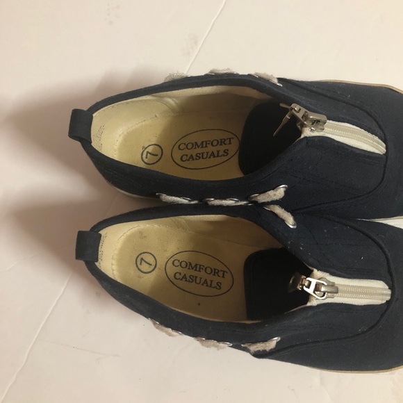 Comfort Casuals Blue Zipper Sneakers Size 7 - Picture 4 of 7